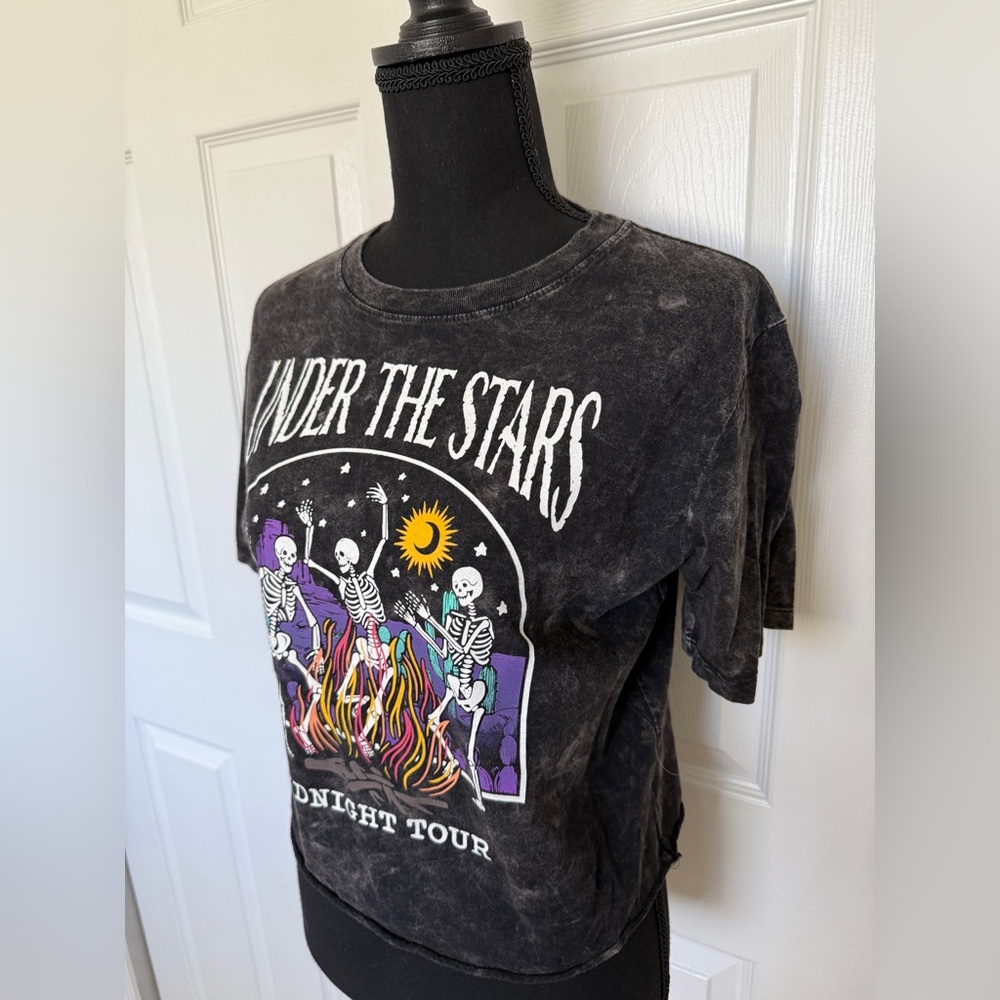 FifthSun graphic crop t-shirt - Picture 2 of 7